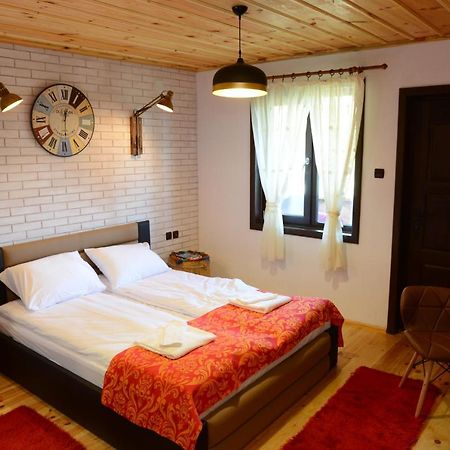 Villa Dream House Leshten Esterno foto