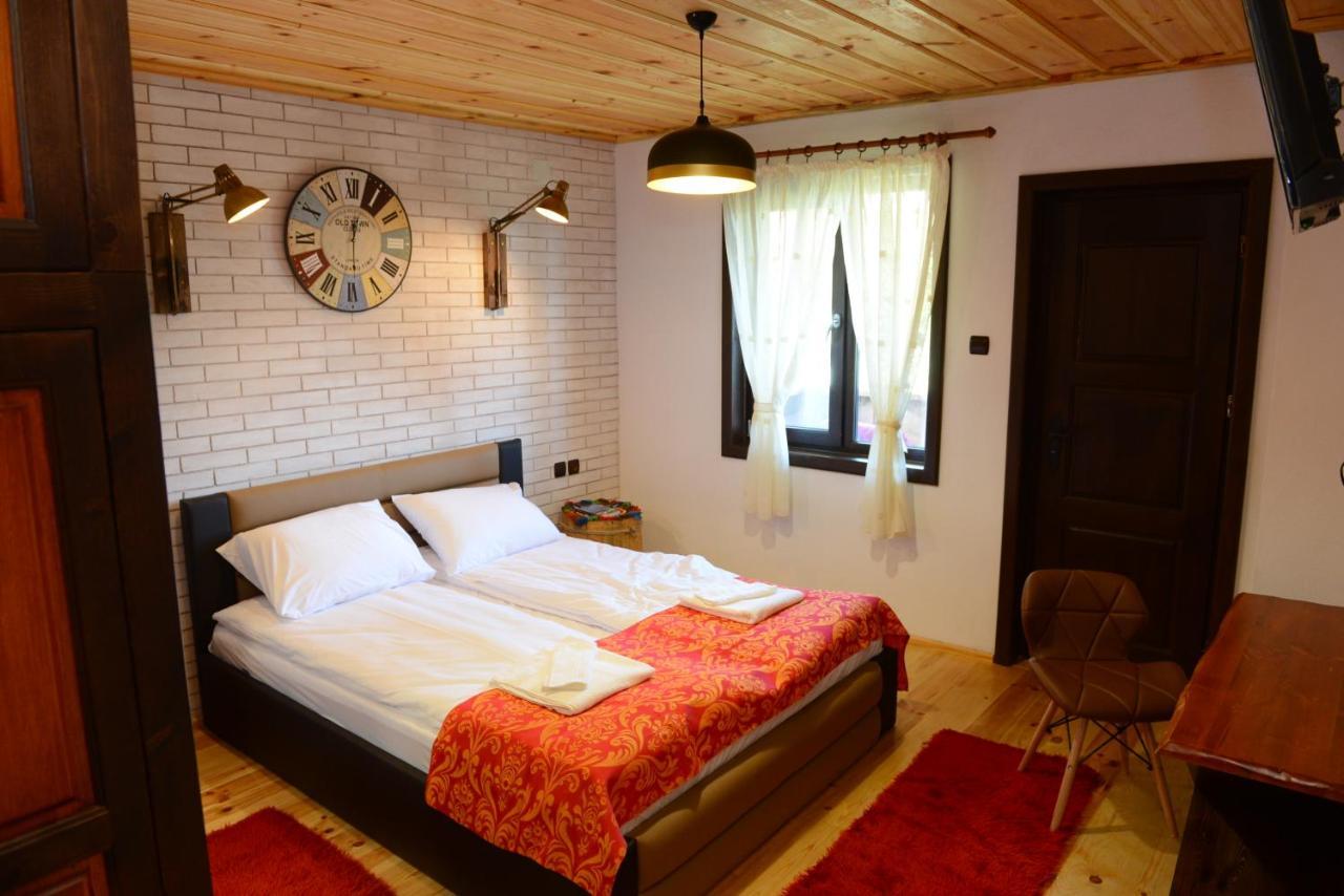 Villa Dream House Leshten Esterno foto