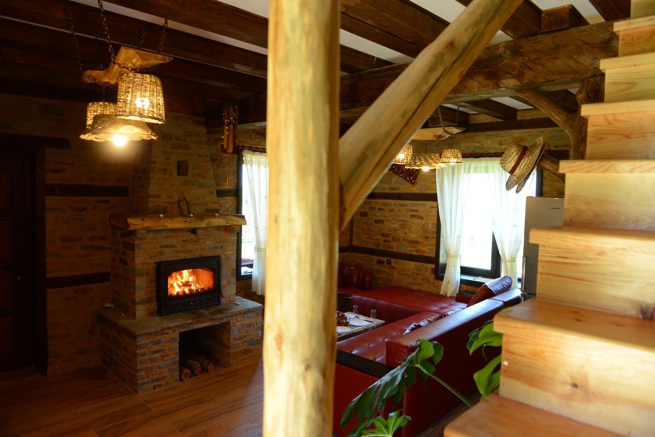 Villa Dream House Leshten Esterno foto